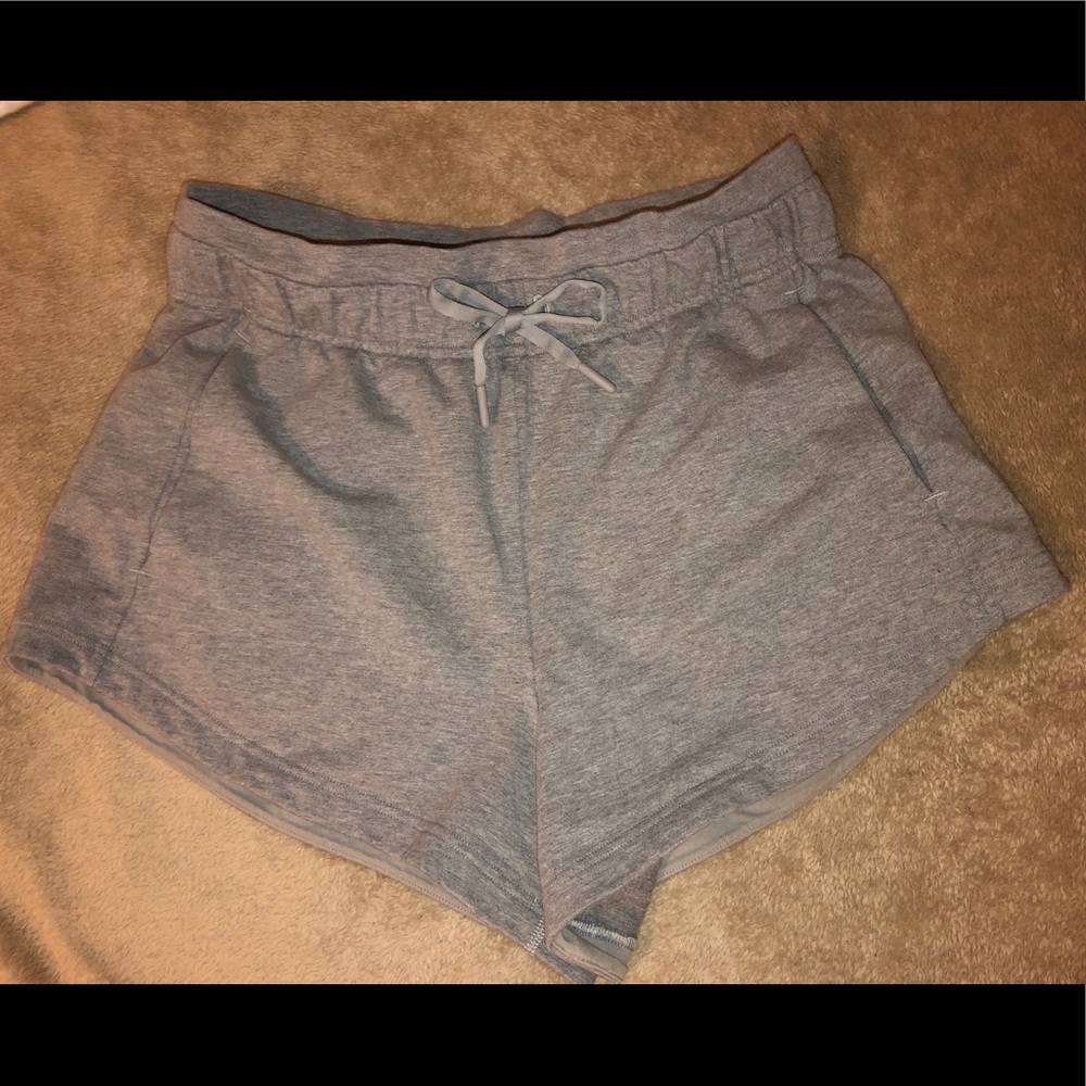 Lululemon Inner Glow terry short 3”